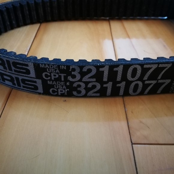 Genuine Polaris Drive Belt - Picture 8 of 9